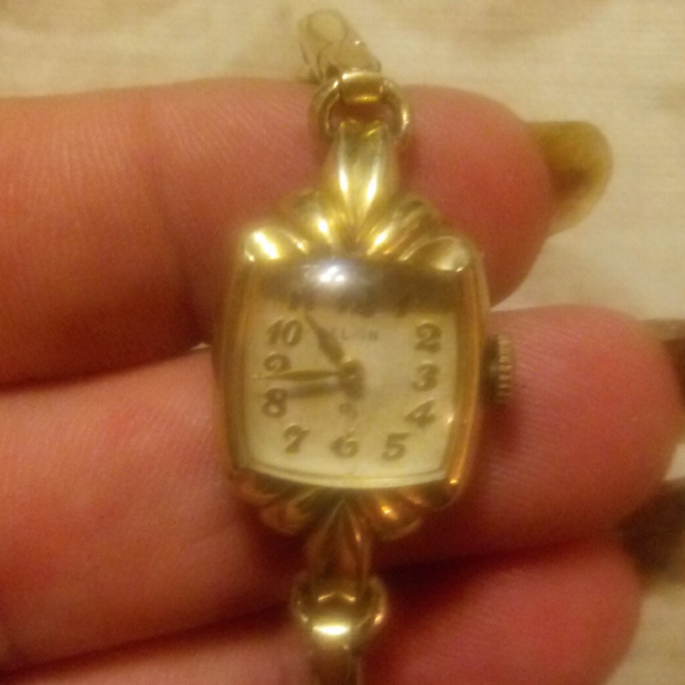 Vintage 1920s to 50s gold rgp Elgin ladies watch